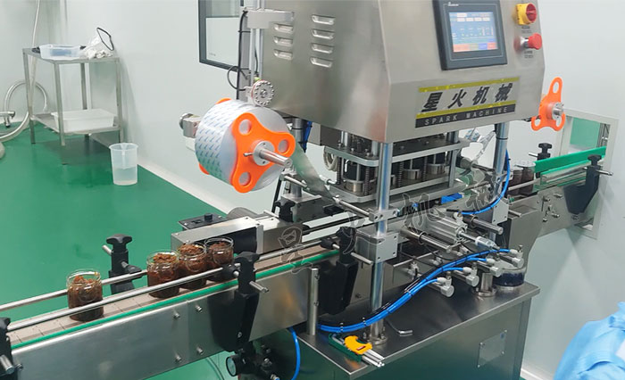 塑料杯自動(dòng)封口機(jī)設(shè)備