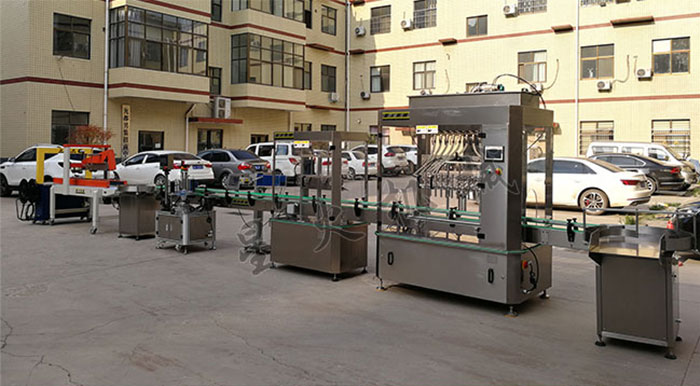 南京星火廠房展示檸檬醋液體灌裝機(jī)械設(shè)備