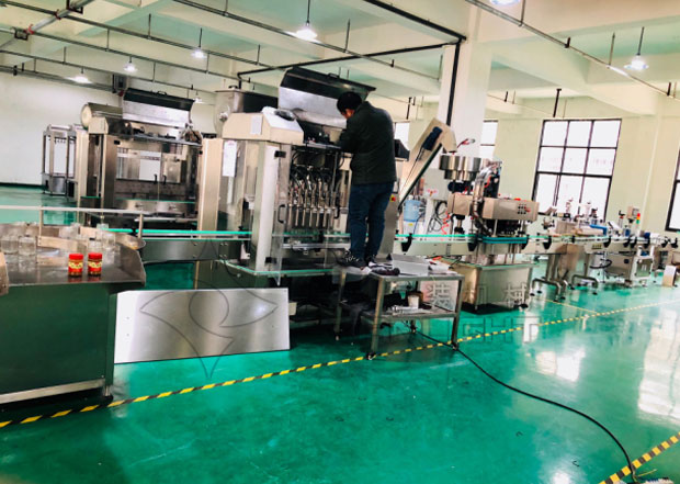 星火牛肉醬灌裝生產(chǎn)線設備展示