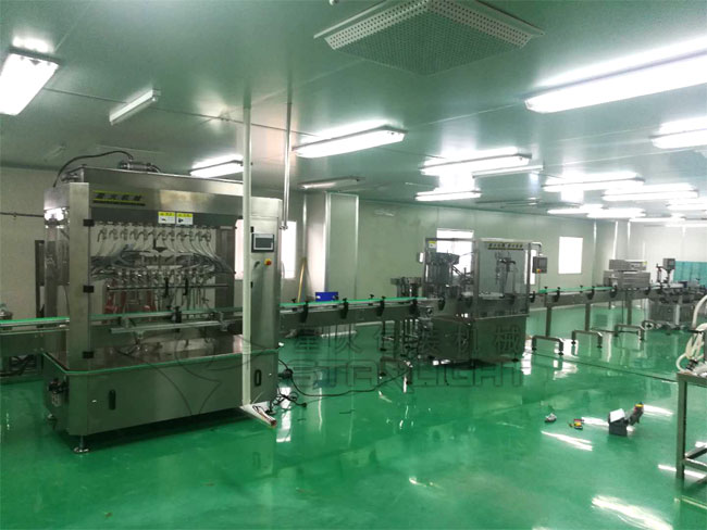 星火自動液體獸藥灌裝機(jī)生產(chǎn)線展示