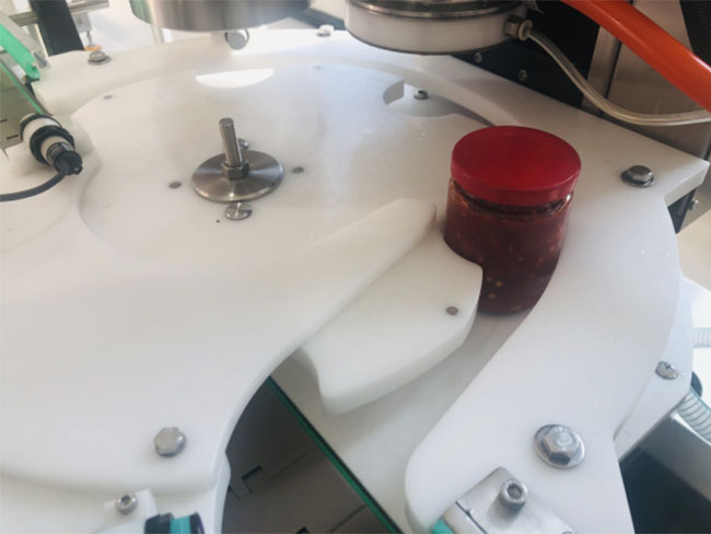 南京全自動(dòng)封口機(jī)械設(shè)備細(xì)節(jié)展示